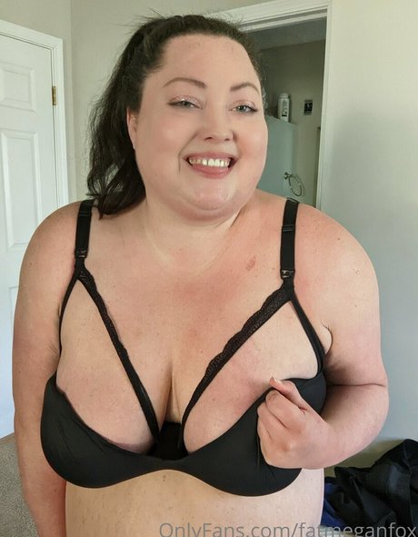 fatmeganfox model adult image