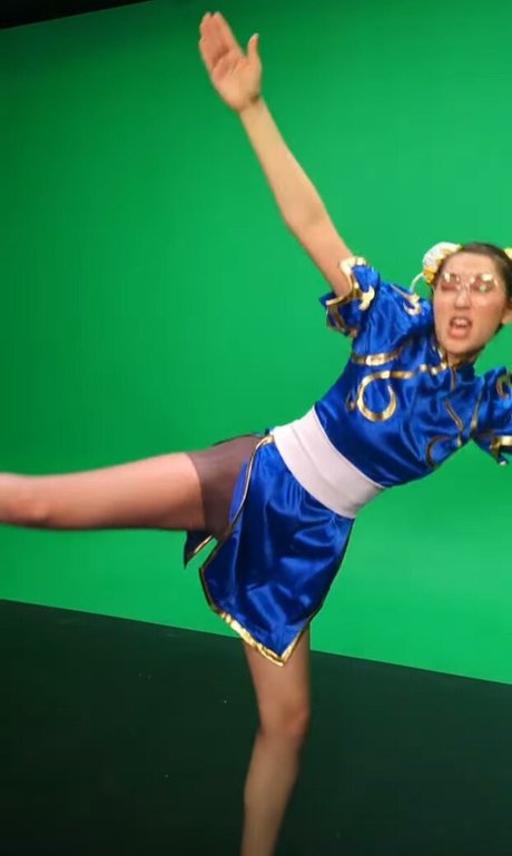 Ovilee May model nude images