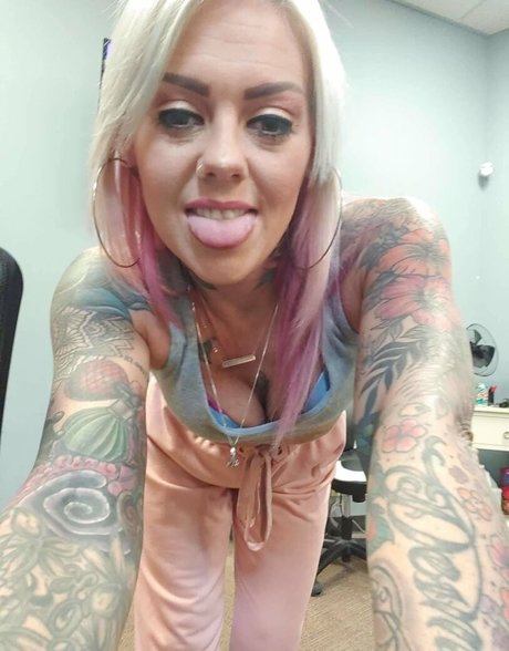 tattooedbarbie86 nice actress galleries