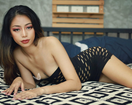tinythaigirl4u model naked images