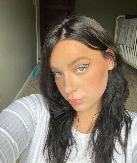 xoangel model hd pics