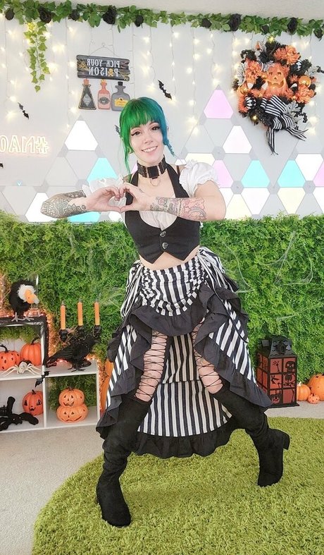 missmao nudes actress pics