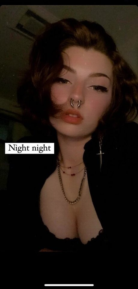 Ltlyata nice model picture