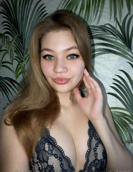 white diamond 2001 high quality actress images