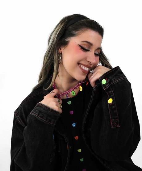 olivialopes model hot img