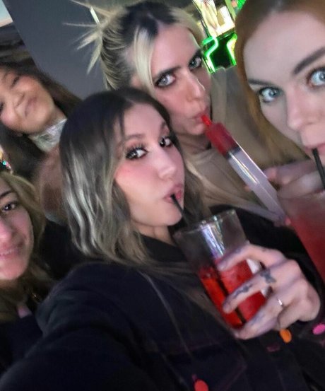 olivialopes porn model archive