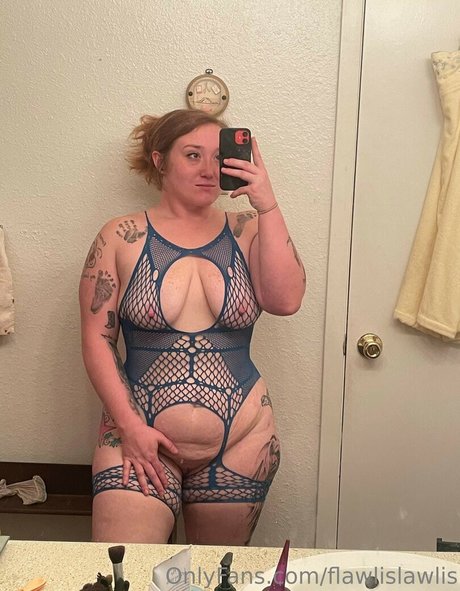 Flawlislawlis high quality pornstar picture