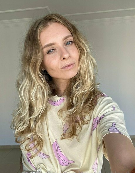 sexsweetblonde pornstar sexy pictures