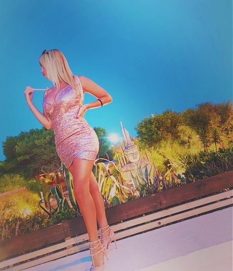 Luana88chloe pornstar beautiful photo