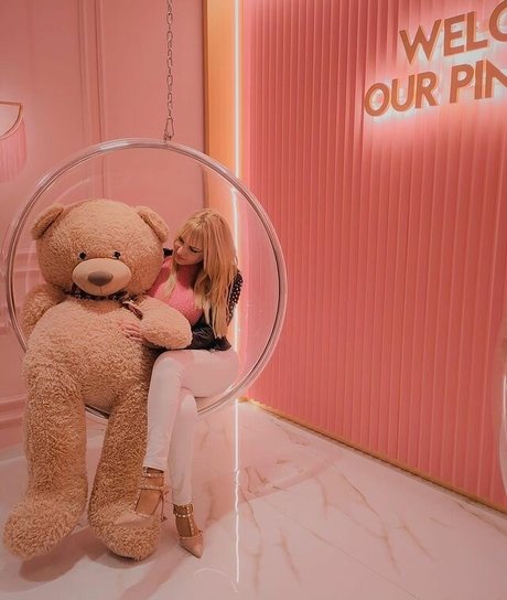 Luana88chloe pornstar xxx images