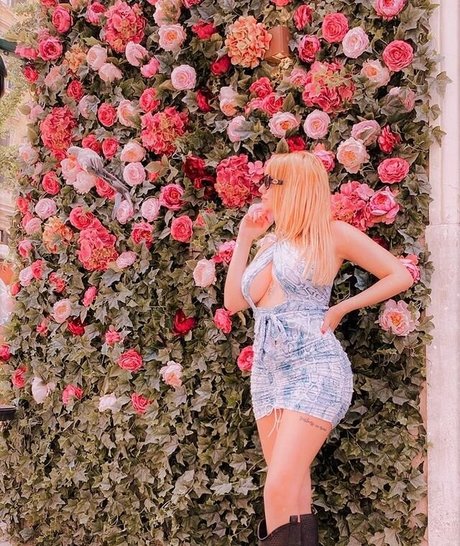 Luana88chloe exclusive actress photos