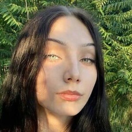 sister itachi model galleries