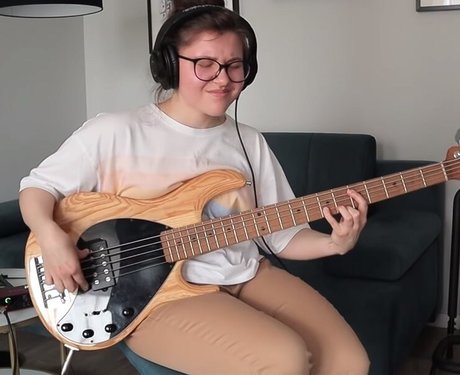 juliaplaysgroove pretty actress pictures