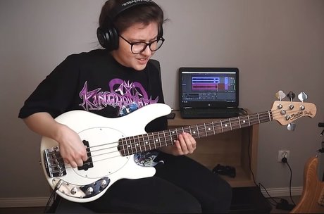 thick latina milf onlyfans art porn archive