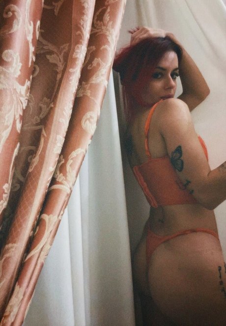 marika93xx adult model images