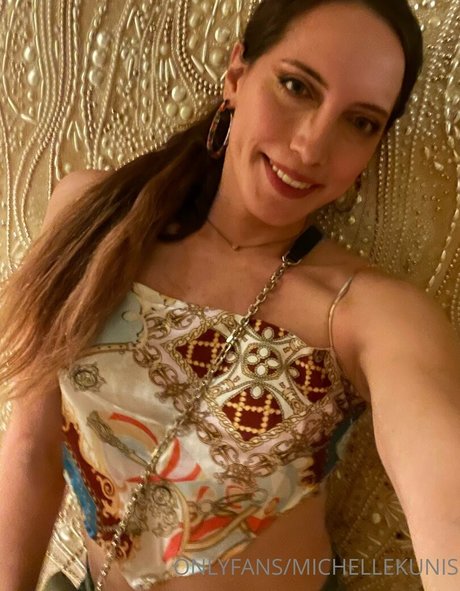 Michelle Kunis pretty pornstar gallery