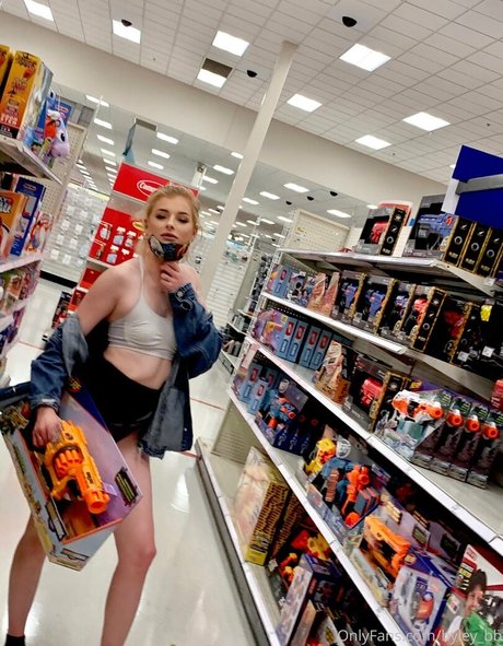 hyleywinters Photo Gallery