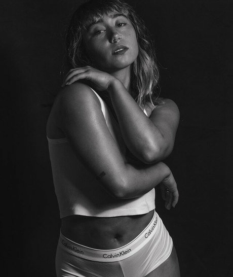 Katelyn Ohashi pretty pornstar pic