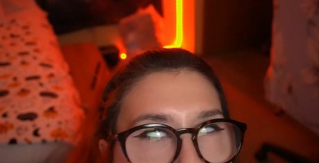 Emilyuwo top actress galleries