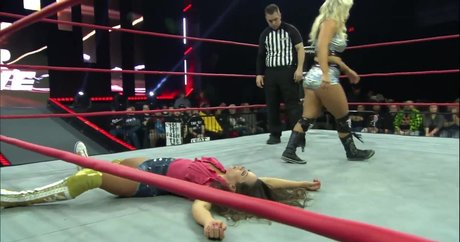 shemale fucks girl onlyfans free images