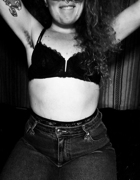 mild0ne beautiful pornstar img