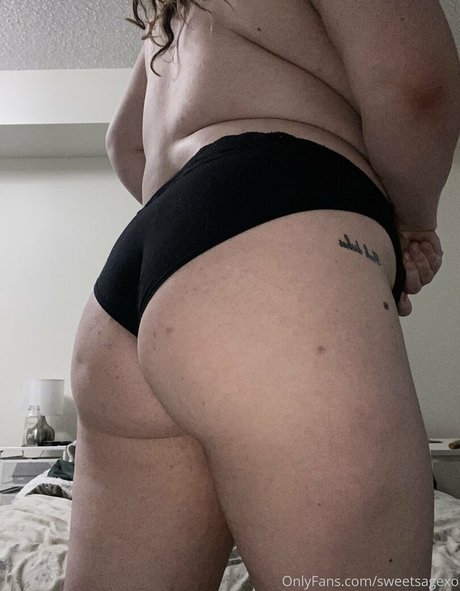 beautiful ebony onlyfans adult pics