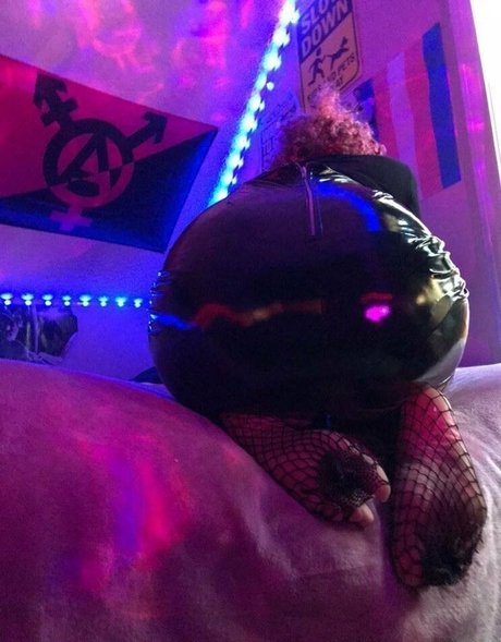 hollyleafz pornstar free photo