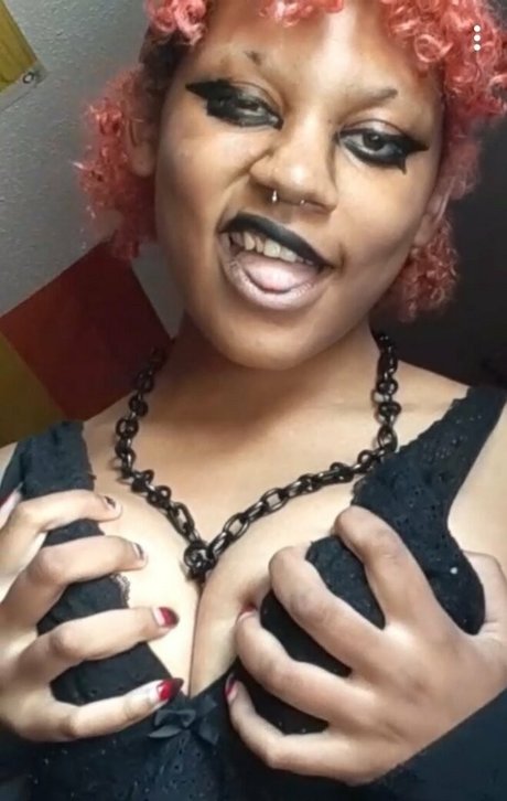 hollyleafz xxx pornstar photos