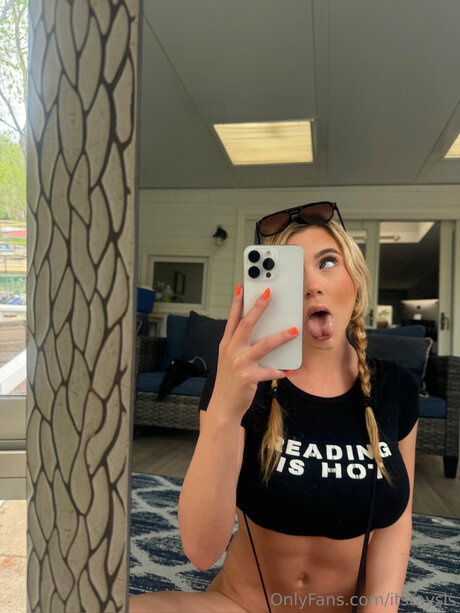 itstaysis star porn pictures