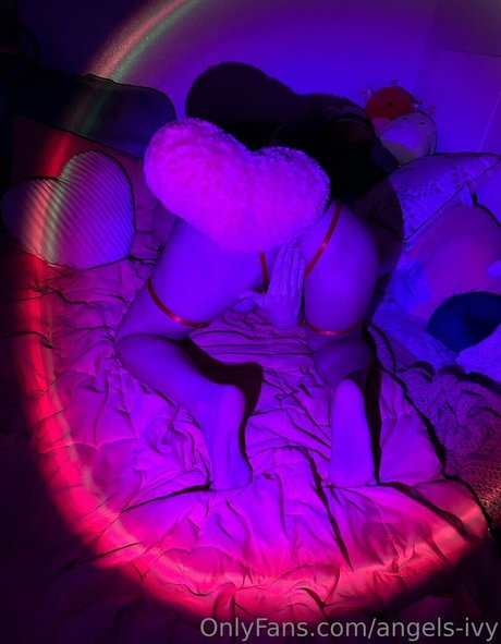 angels ivy model free img