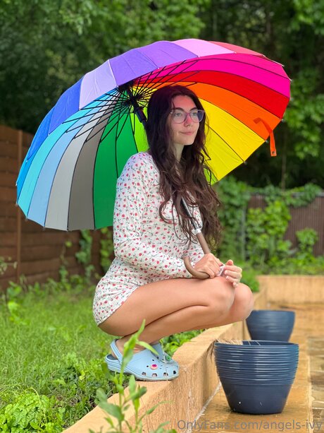 angels ivy model beautiful photos