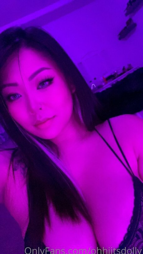 ohhiitsdolly pornographic model archive