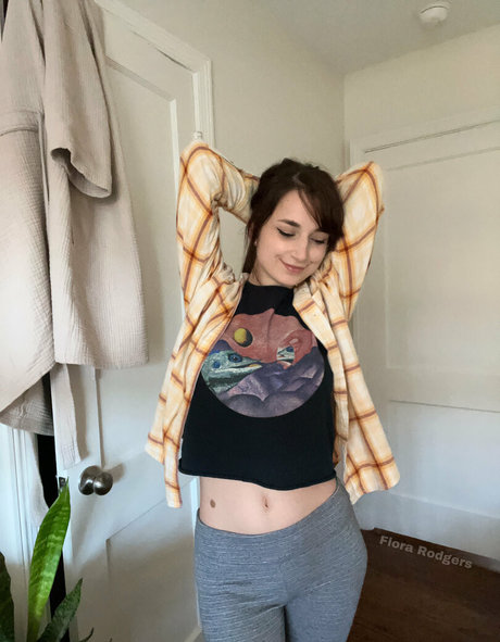 florarodgers model adult pic