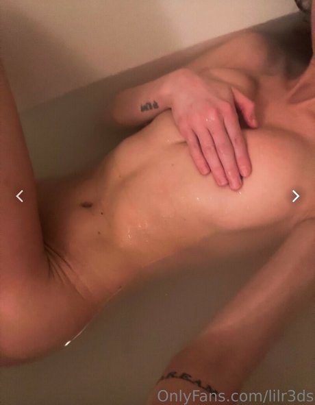 lilr3ds pretty pornstar pictures