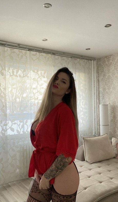 Sarah Step Mommy pretty pornstar img