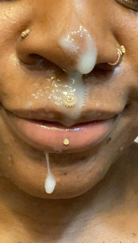 crushvelvet pornstar adult photo