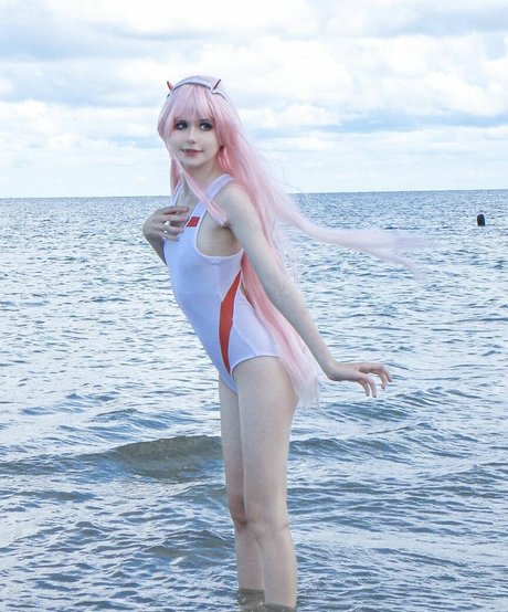 asainoshi model naked picture