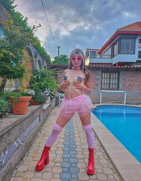 pau2611 free star photo