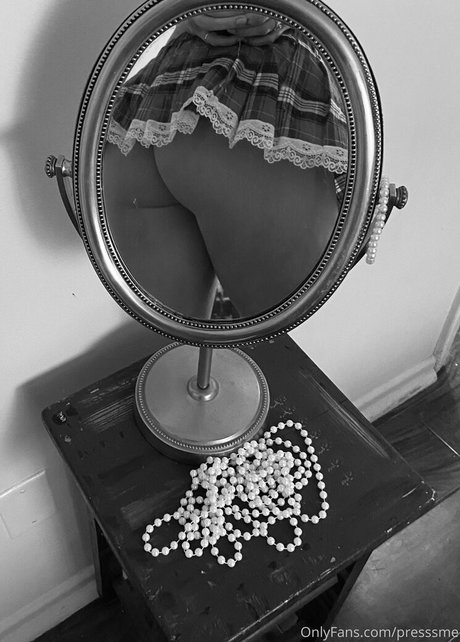 presssme sex model pics