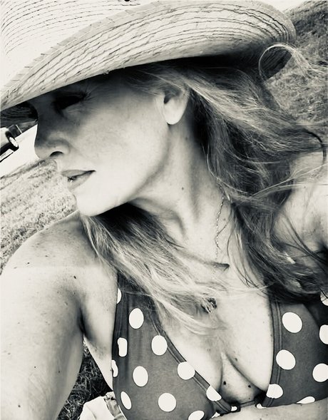 Tammera Carter nudes actress photos