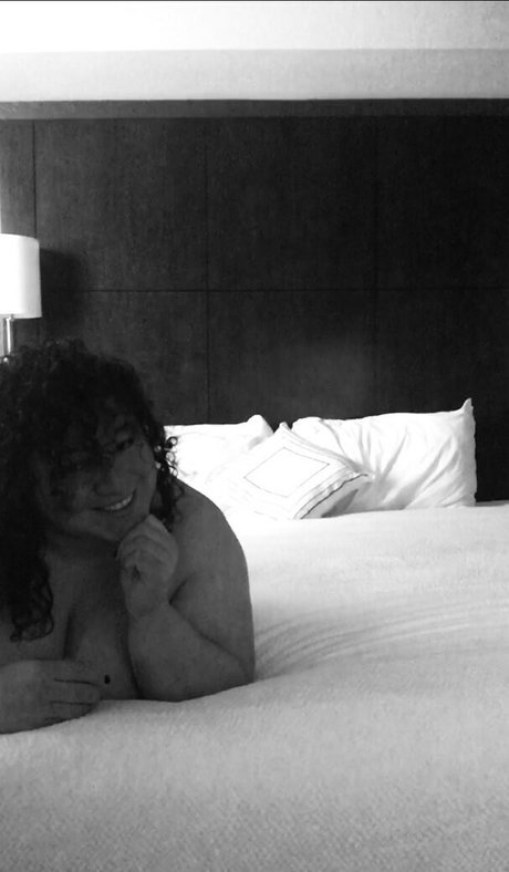 sparkledbrownsugar pornstar beautiful pics