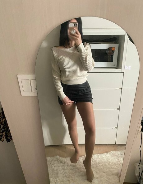 dailysungy nude star photos