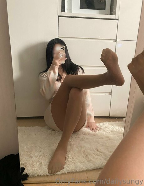 dailysungy free model image