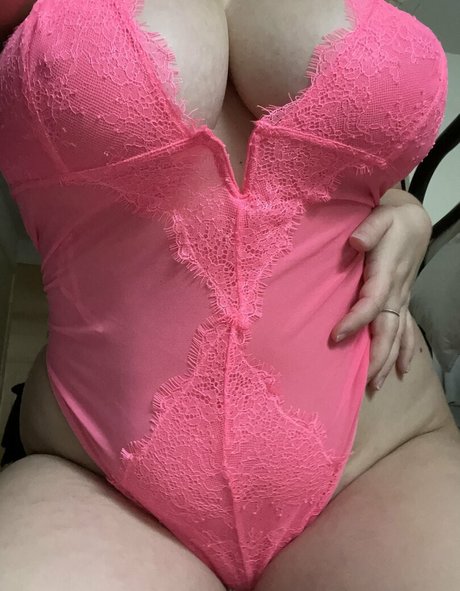 selenaray naked actress galleries