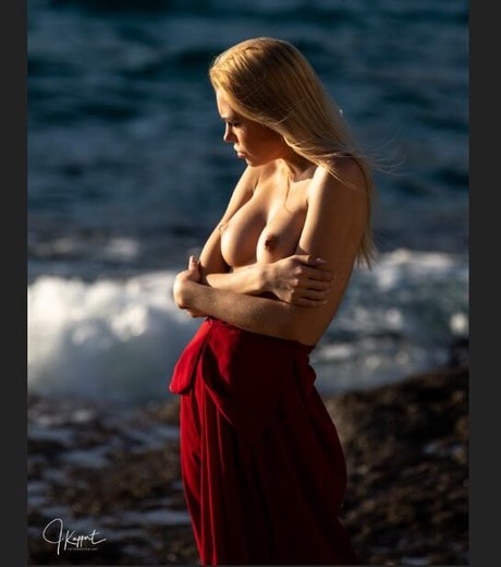 two onlyfans naked images