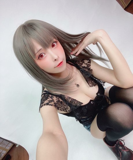 Xxaenax model erotic photo