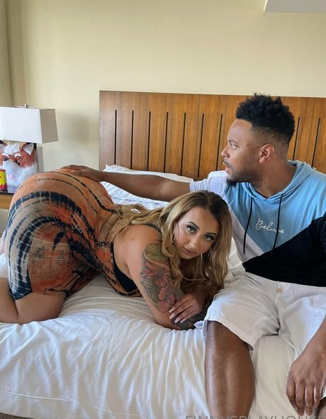 finnysplayhouse art pornstar photo