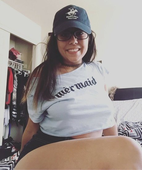 Angel Isais model art pic