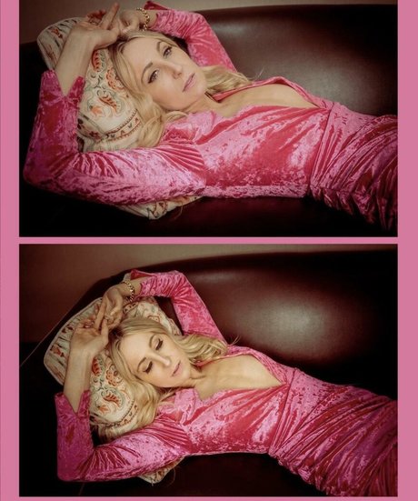 Nikki Glaser model sexy image