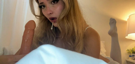 DaisyMae art star photo